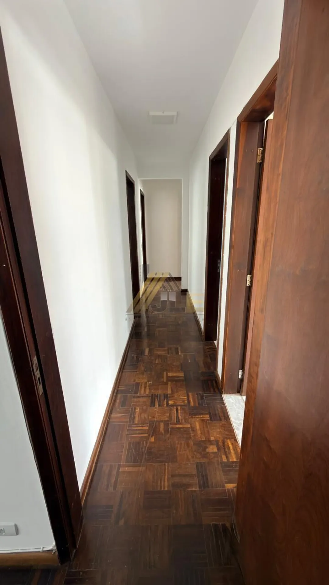 3-bedroom apartment with a home office in Curitiba — photo 10