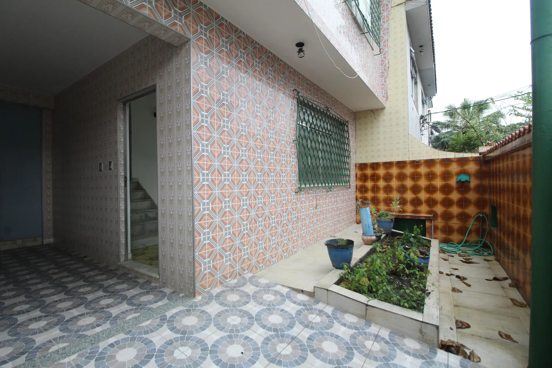 Condominium house with 3 bedrooms and 1 en-suite — photo 38