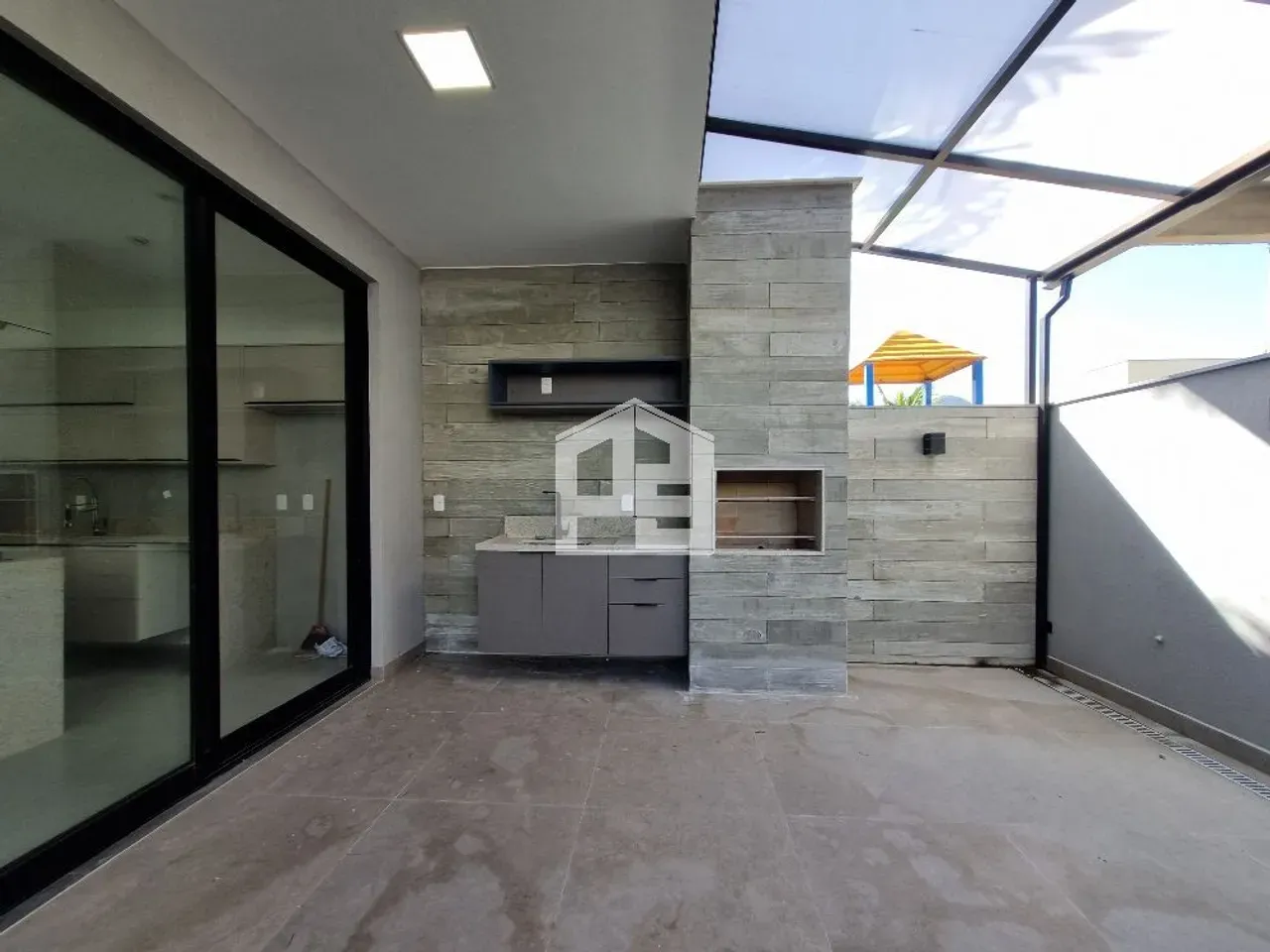 Triplex house with 4 bedrooms and 5 bathrooms, 2 parking — photo 27