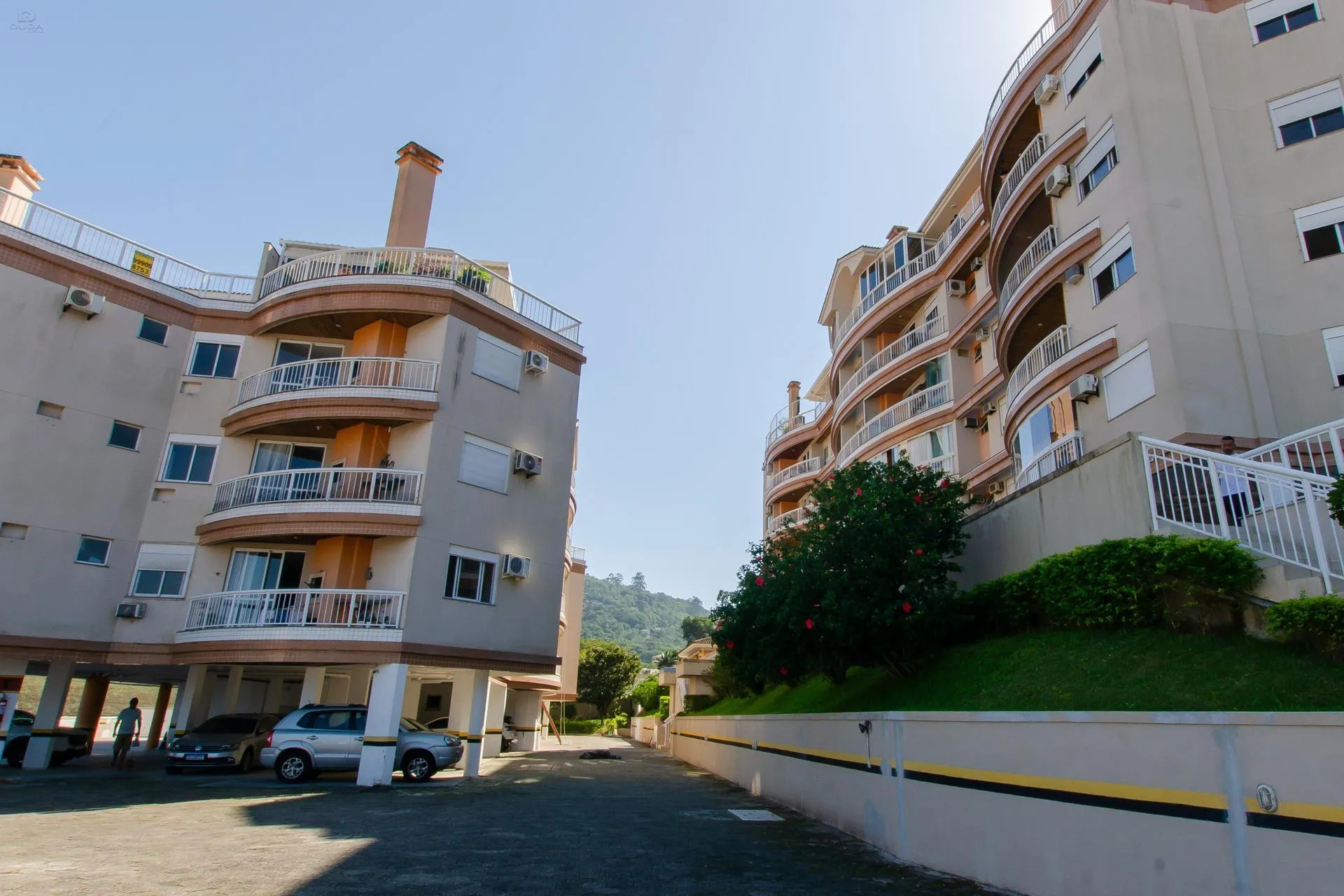 Mountain view in a 2-bedroom apartment, 65 m² — photo 29