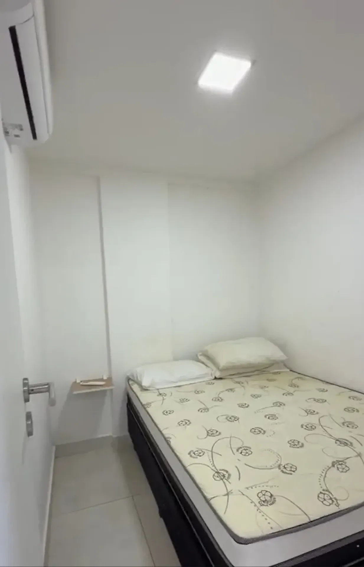 Вид на воду и 2 спальни: квартира 55 м² — photo 17