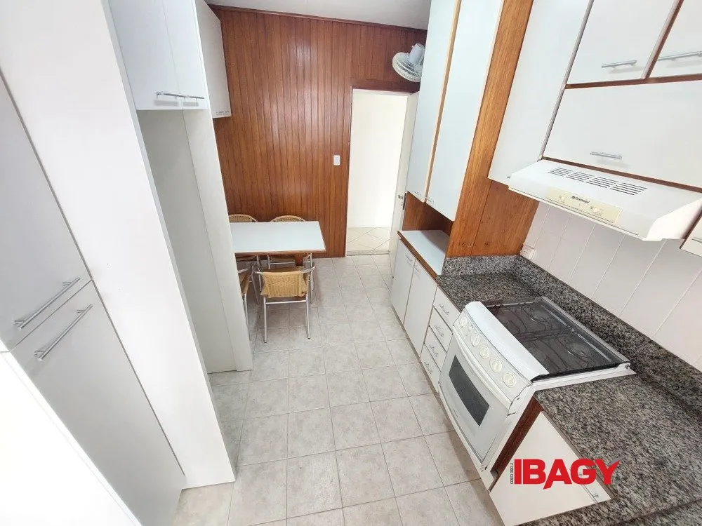 3-bedroom apartment with a separate gas kitchen — photo 2