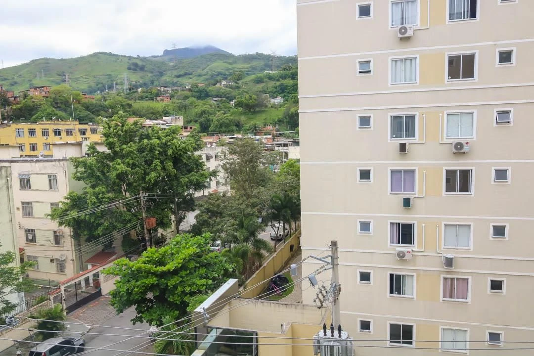 Mountain view in a 2-bedroom apartment, 43 m² — photo 40