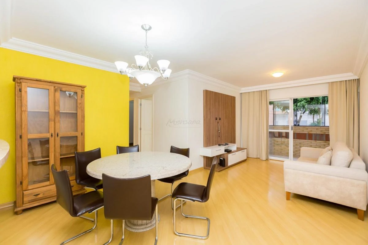 Departamento con espacio de home office en Curitiba