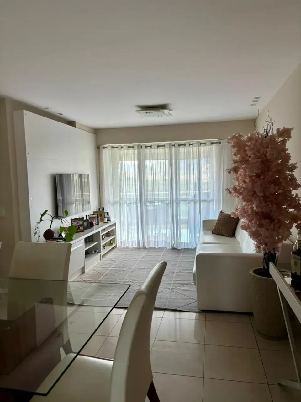 Apartamento mobiliado com 3 quartos e 120 m² — photo 3