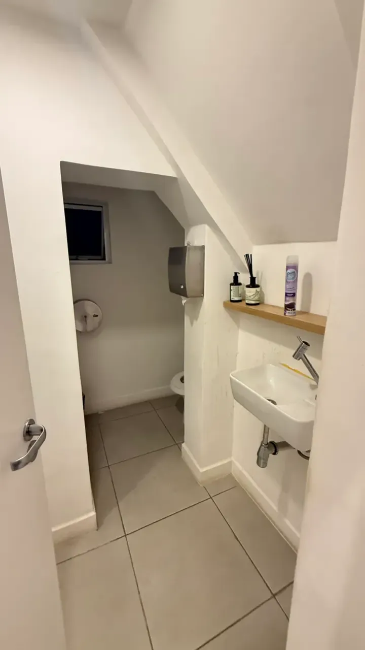 Casa para alquiler sin aparcamiento, 5 recámaras y 5 baños, 434 m² — photo 18