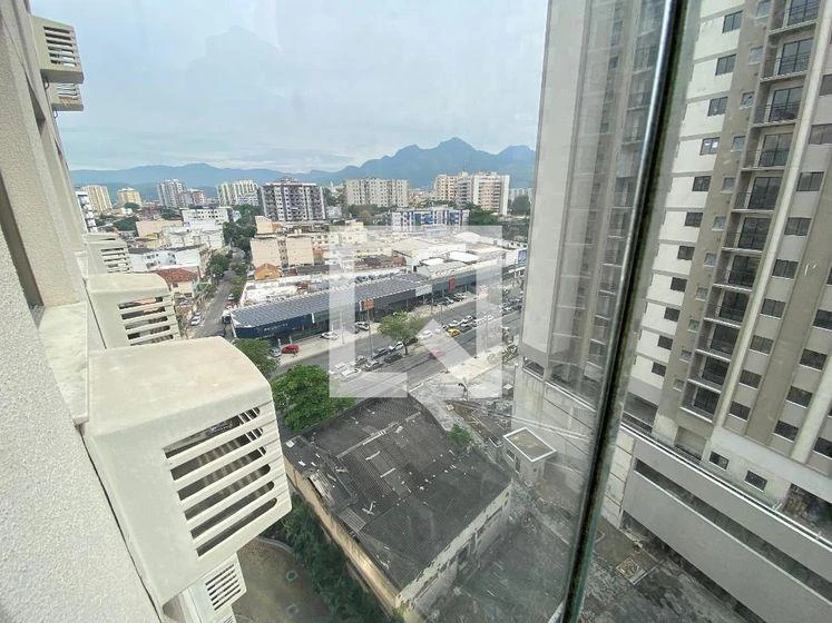 2-bedroom apartment with a walk-in closet in Rio de Janeiro — photo 35