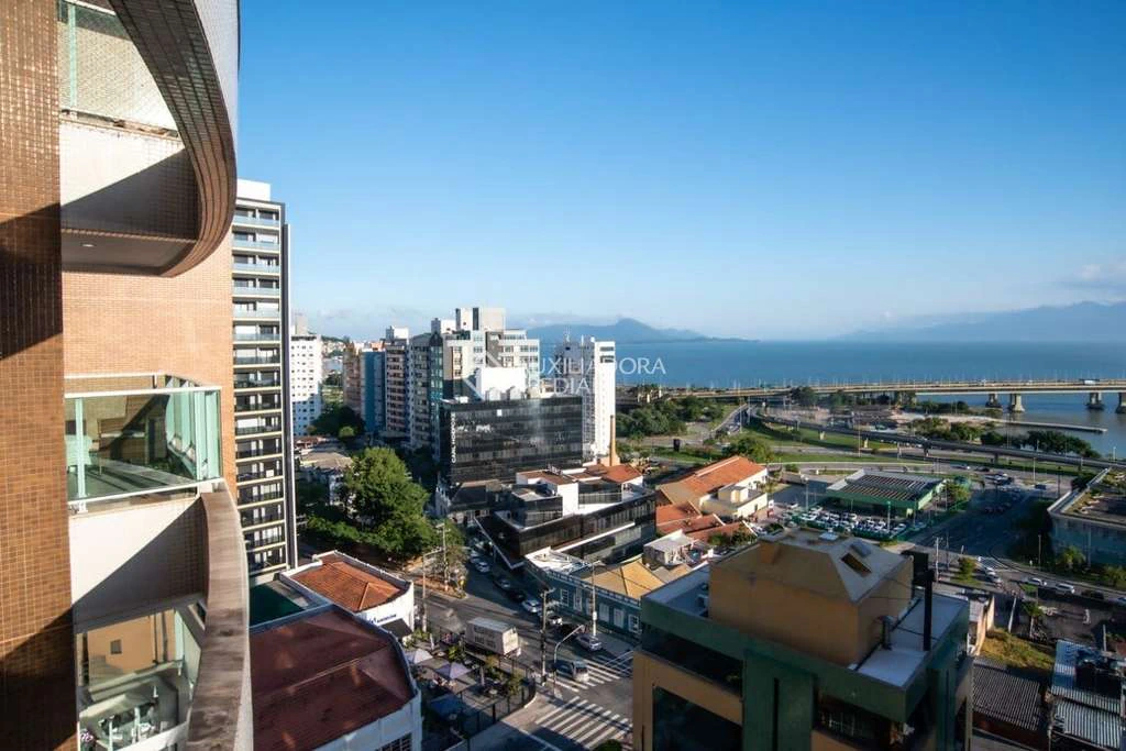 Apartamento de 2 suítes con 98 m² y 1 plaza — photo 4