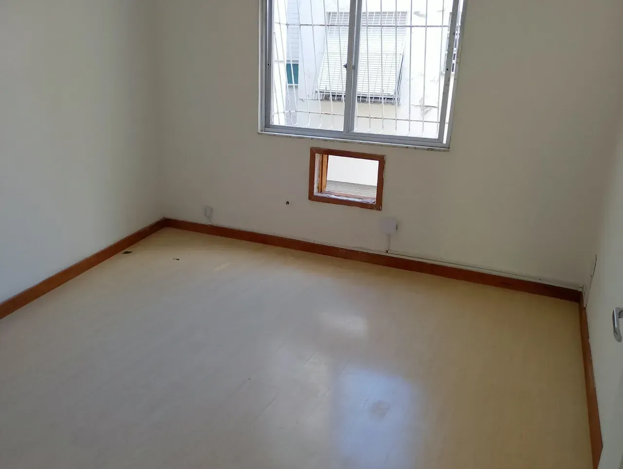 2-bedroom apartment with a washing machine — photo 11