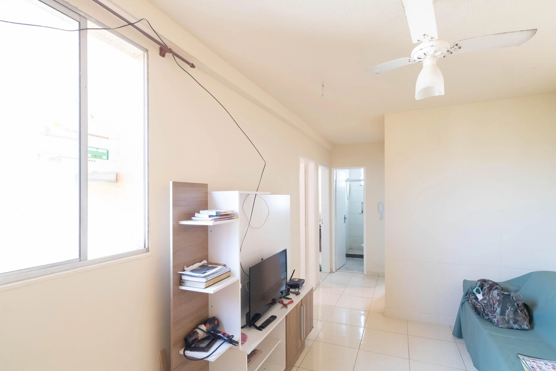 Furnished 2-bedroom apartment with 1 bathroom and parking — photo 9