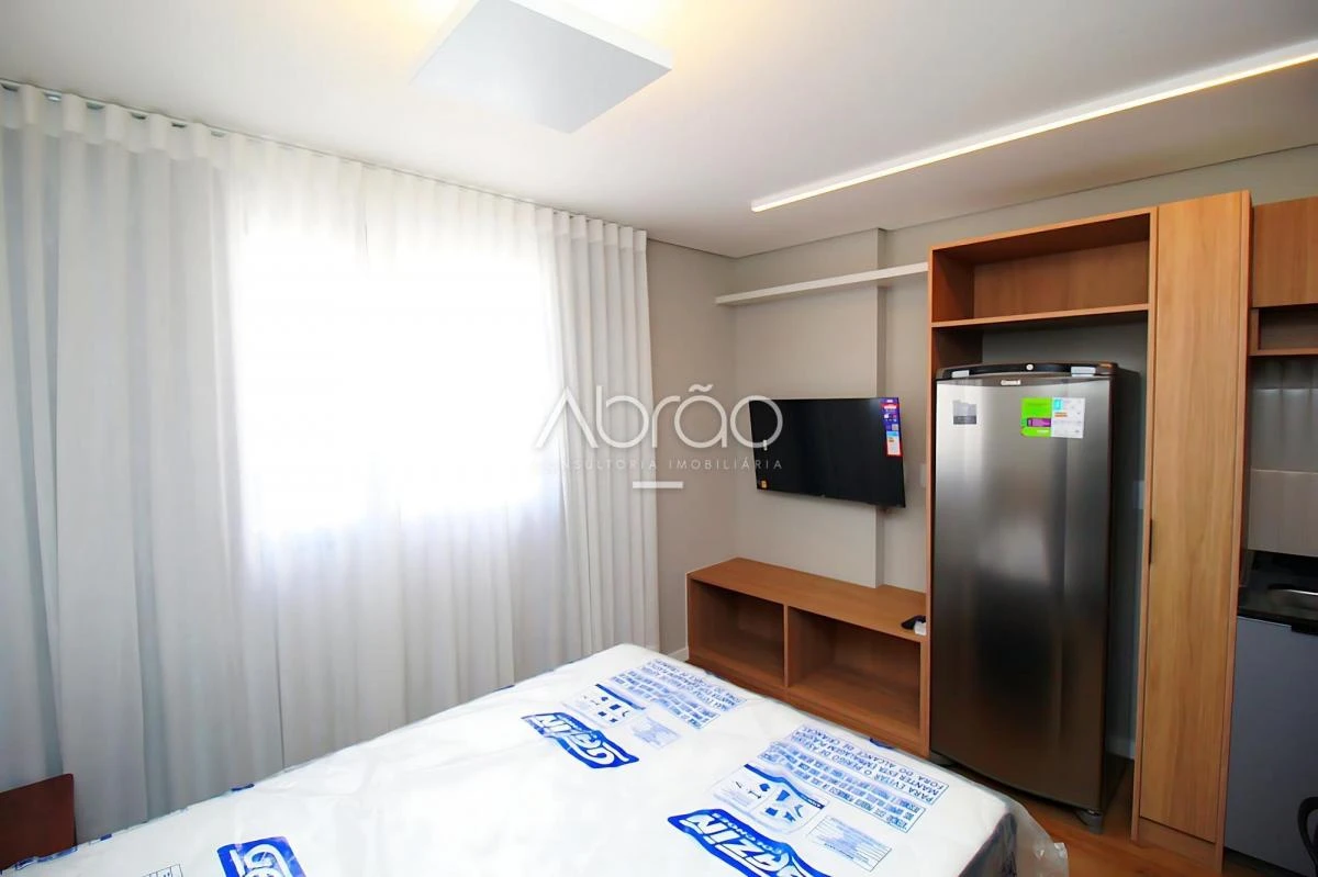Apartamento amueblado de 30 m² con 1 dormitorio y cocina compacta — photo 37