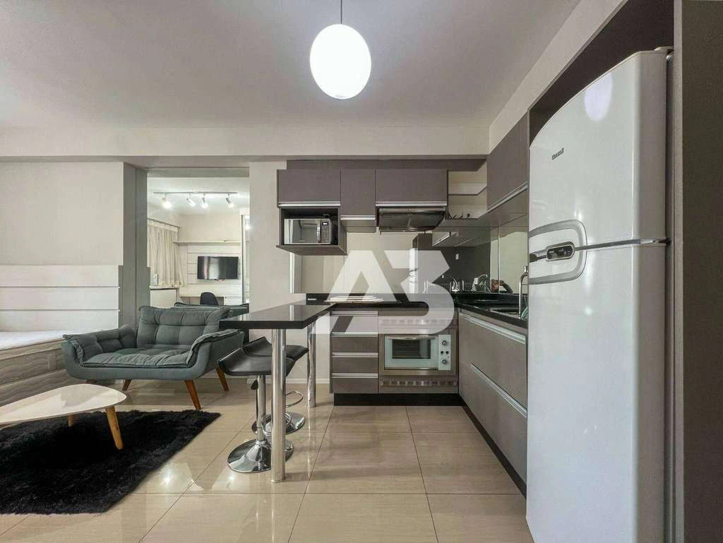 Furnished 32 m² studio with an open-plan kitchen — photo 2