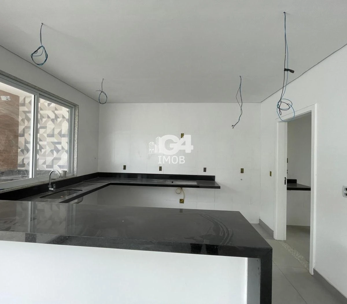 3-suite house with 200 m² and 2 parking spaces — photo 17