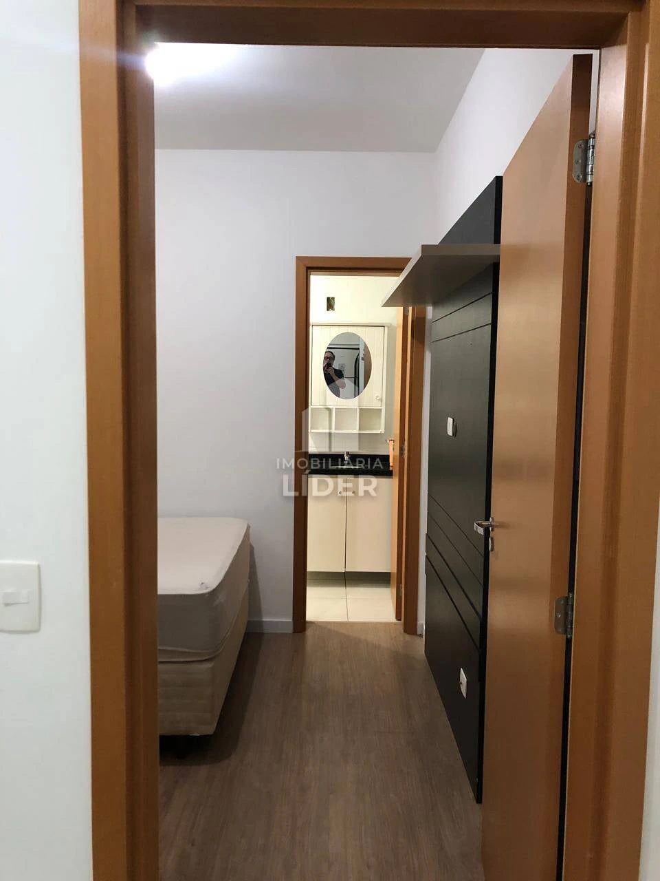 One-bedroom apartment with a washing machine — photo 14
