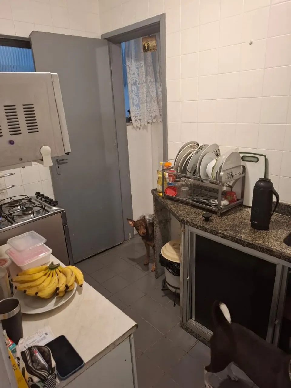 Furnished 3-bedroom apartment with a separate kitchen — photo 14
