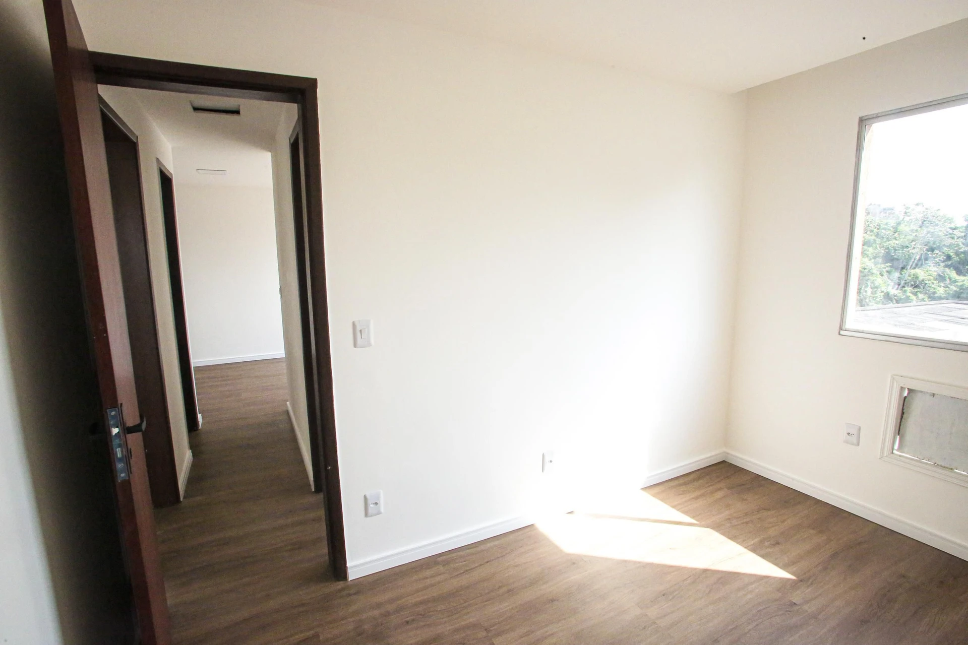 Apartamento de 3 quartos em condomínio com piscina — photo 14