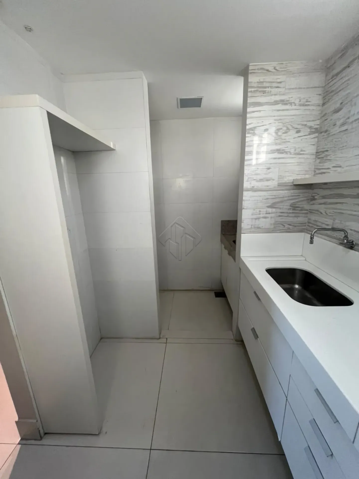 3-bedroom apartment with a home office in João Pessoa — photo 23