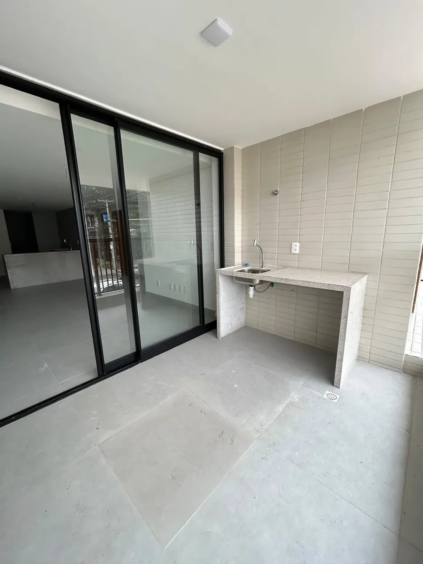 Apartment, 87 m², with a private BBQ — photo 8