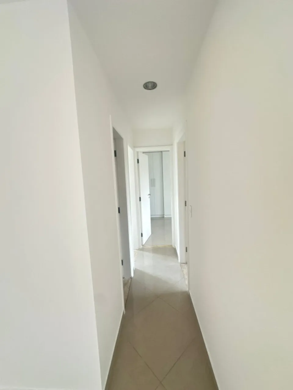 3-bedroom apartment with a separate kitchen and stove — photo 17