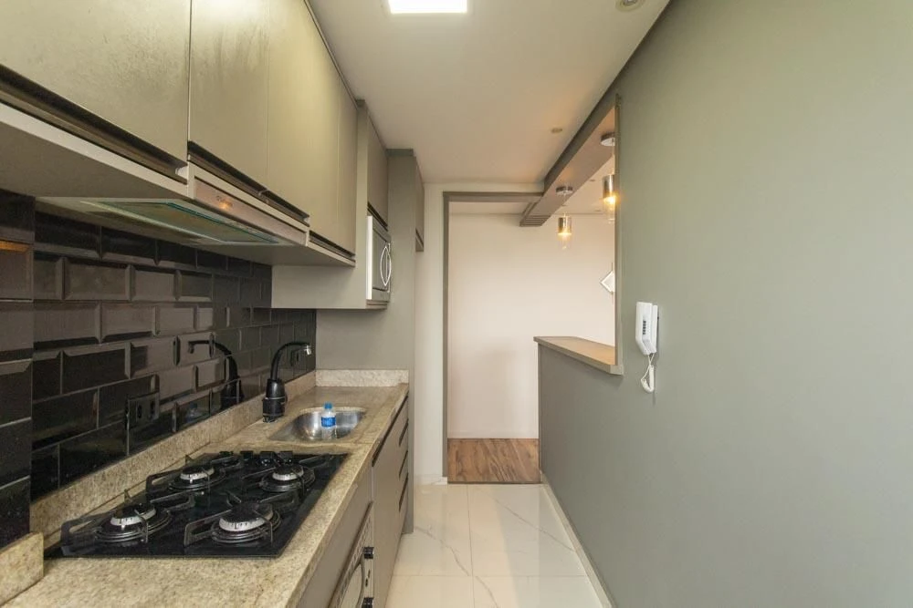 Apartment with 2 bedrooms, 1 en-suite and an open kitchen — photo 8