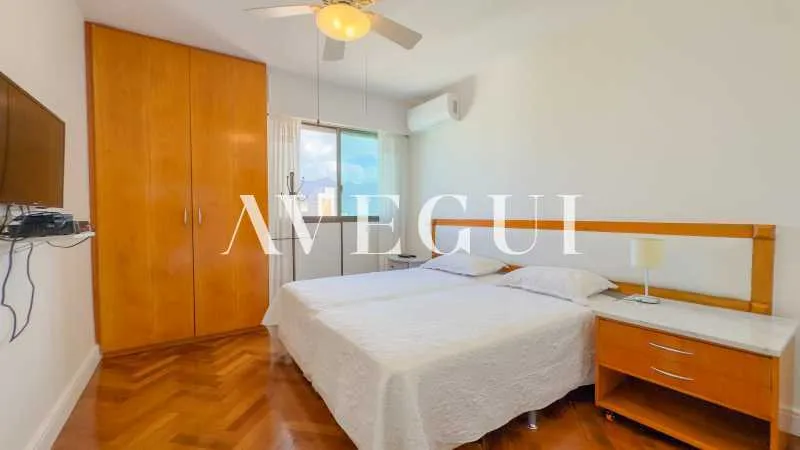 Apartment with 4 suites, 250 m² and 2 parking spots — photo 2