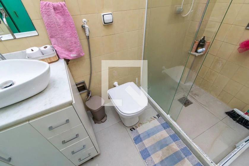 2-bedroom apartment with a washing machine — photo 2