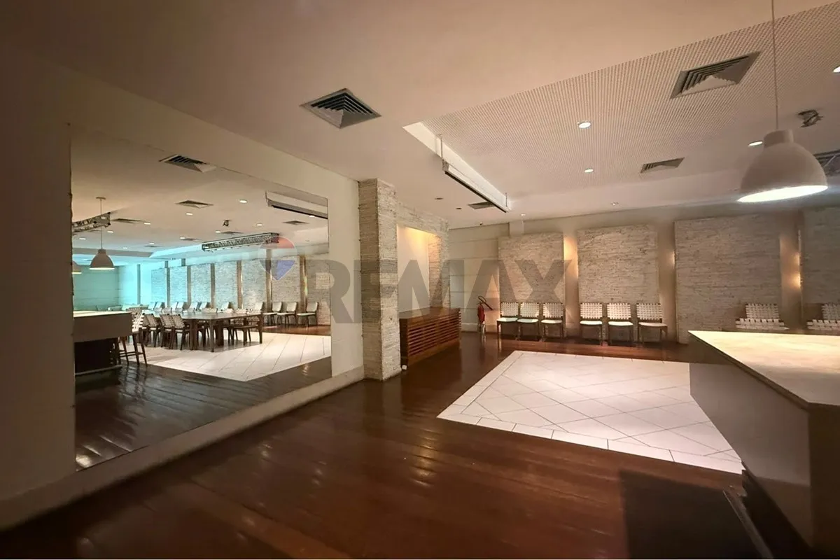 Apartment with 5 bedrooms and a glassed-in balcony — photo 59