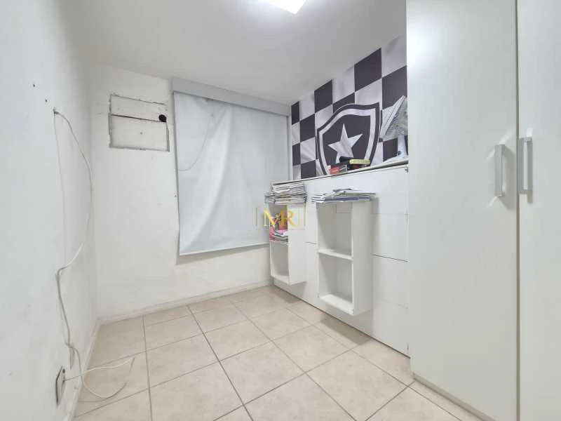 69 m² apartment with a separate kitchen and gas stove — photo 5