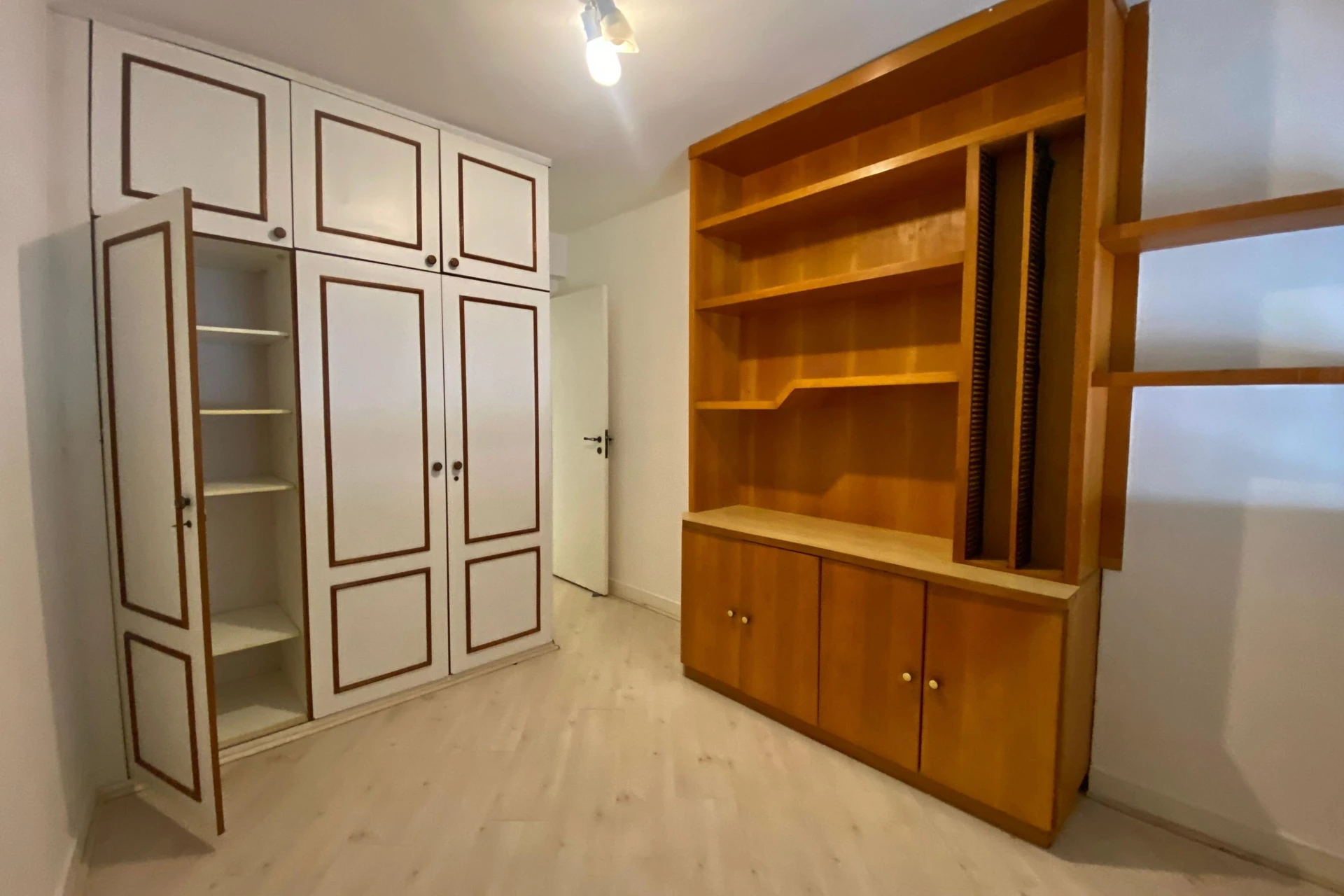 2-bedroom apartment in a building with a sauna — photo 3