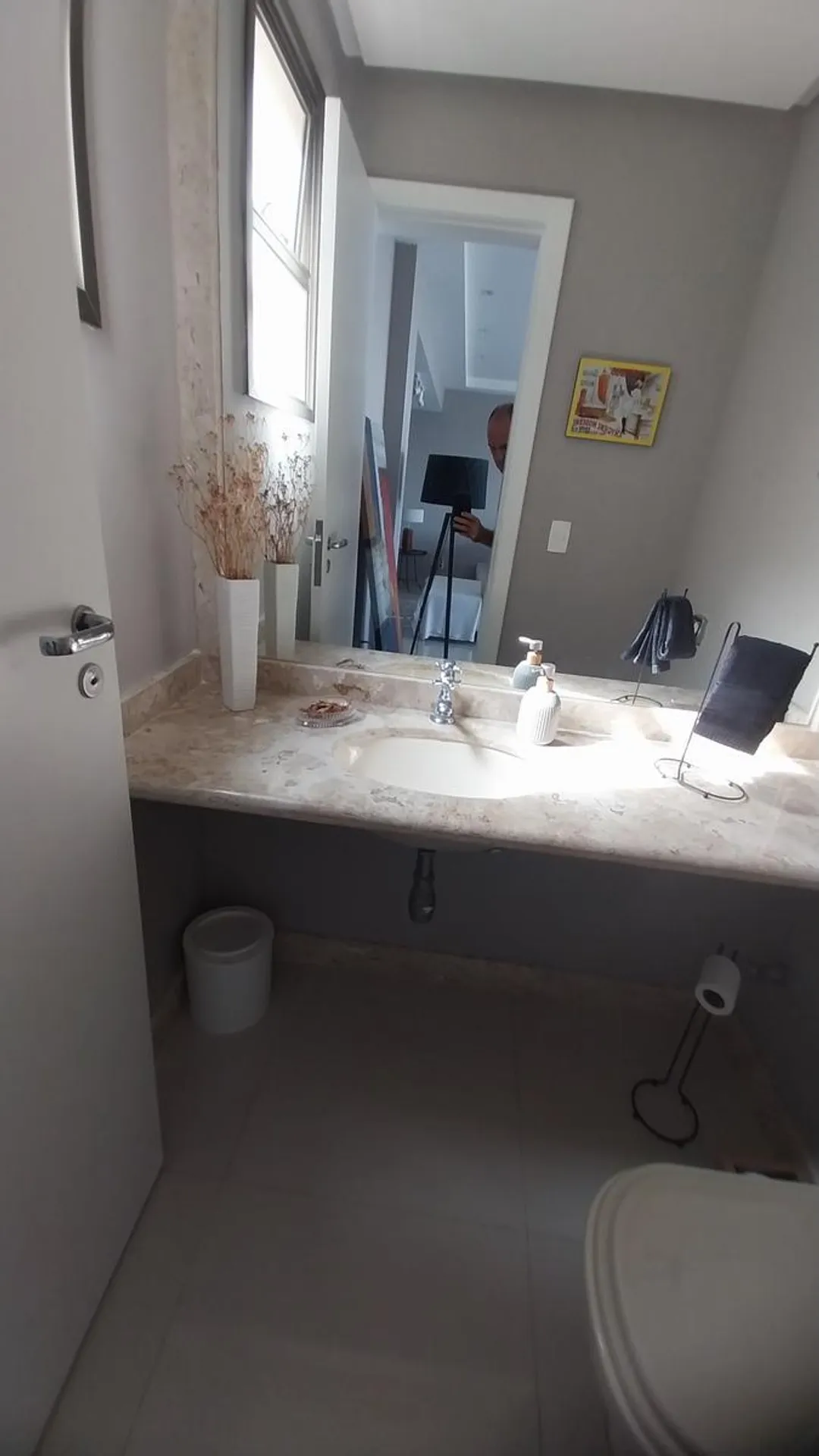 Unfurnished apartment with 4 bedrooms and 5 bathrooms — photo 27