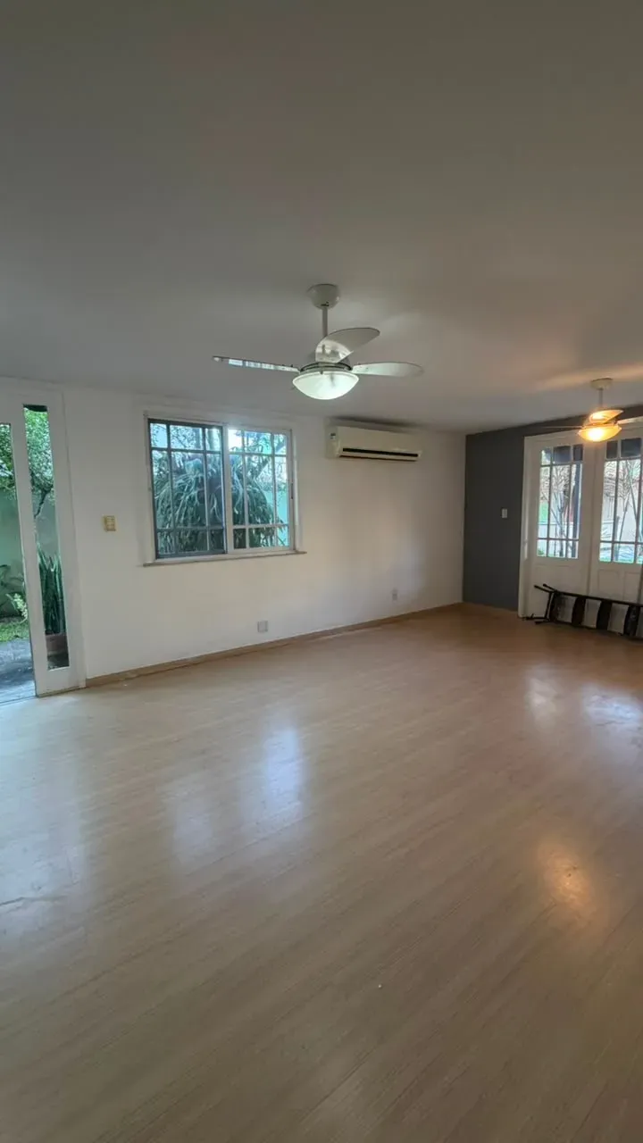 Rental house with 4 bedrooms and 3 bathrooms — photo 3