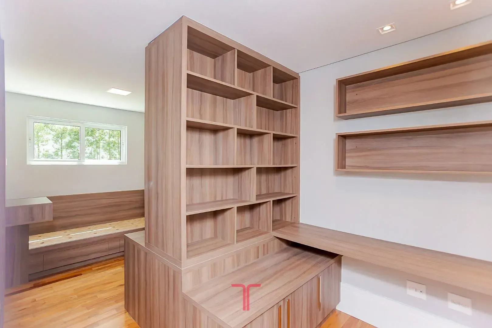 Дом 550 м² с 5 спальнями и приватным садом — photo 149
