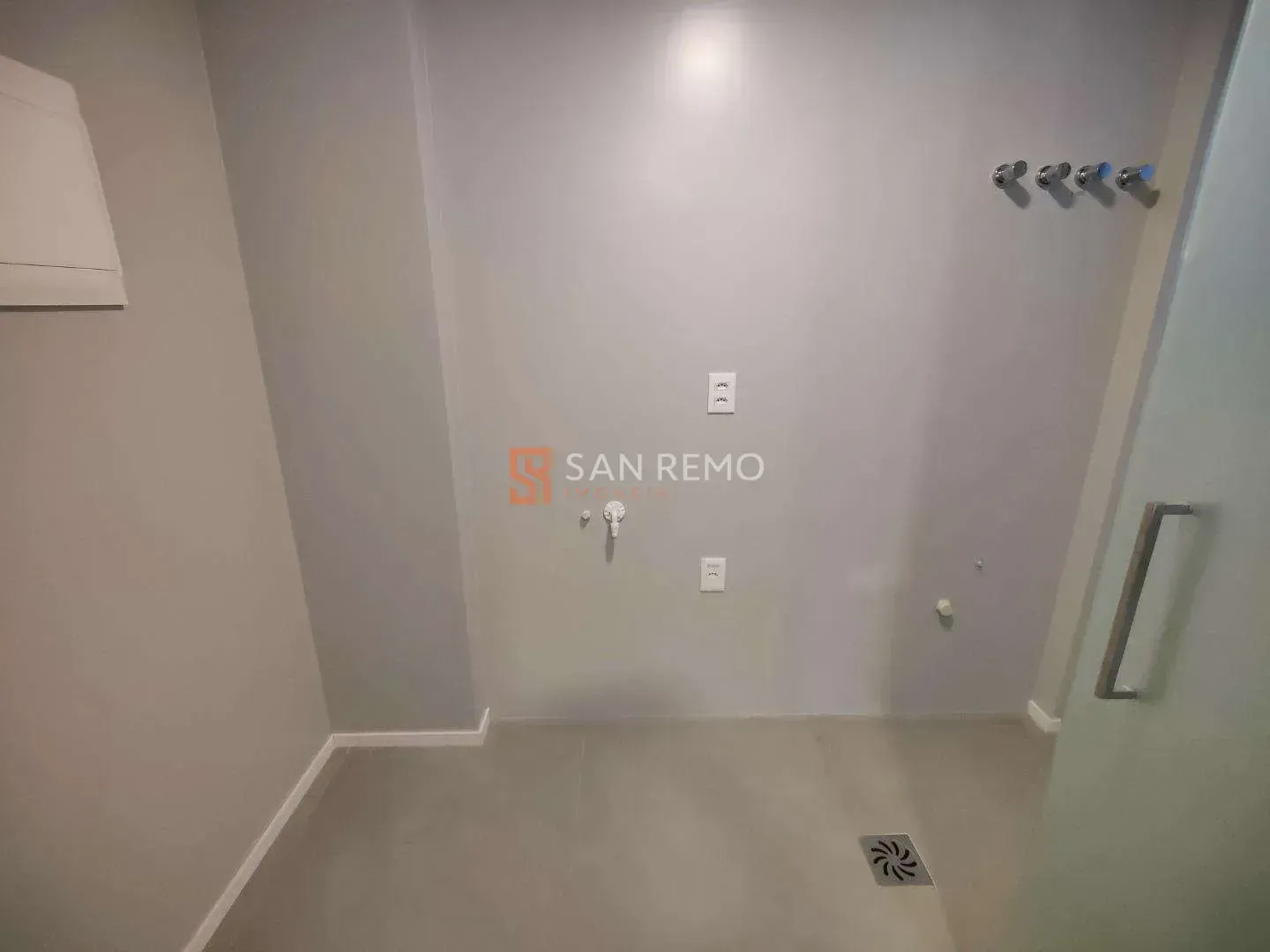 Apartamento amueblado de 2 habitaciones con 2 suites y 115 m² — photo 23