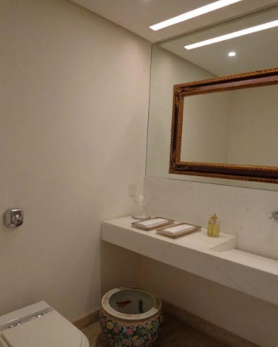 Furnished 500 m² house with 4 bedrooms and 5 parking spots — photo 16