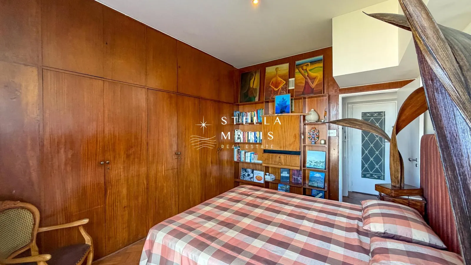 Furnished apartment, 398 m², with floor-to-ceiling windows — photo 24