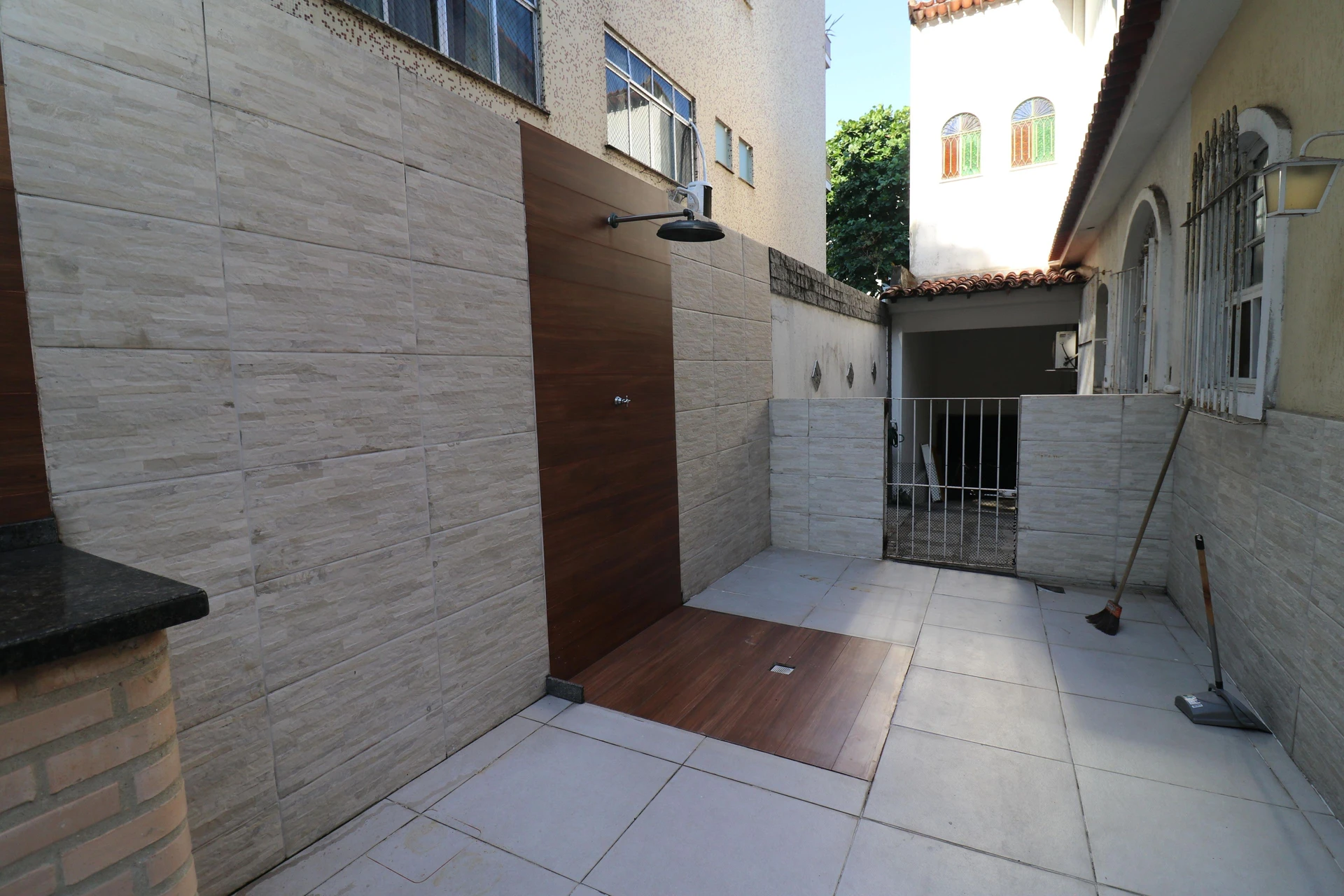 Furnished house with 3 bedrooms and a private garden — photo 39