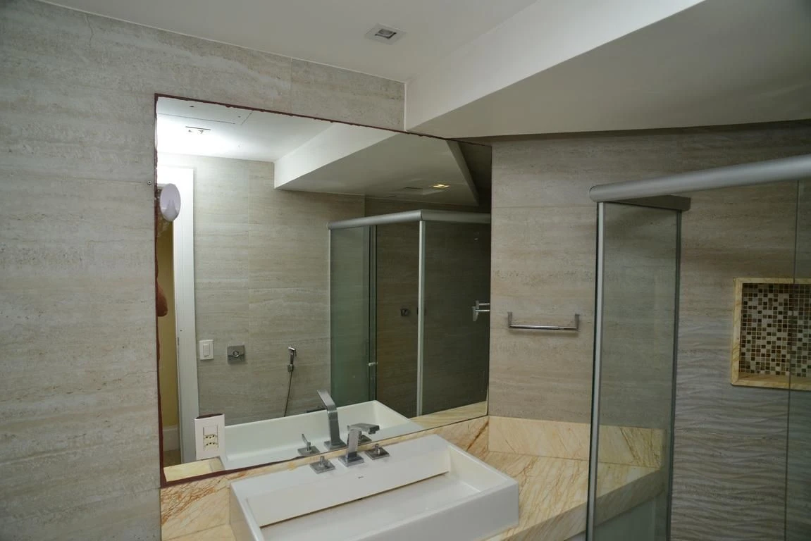 Ванна та 4 спальні: квартира 300 м² — photo 56
