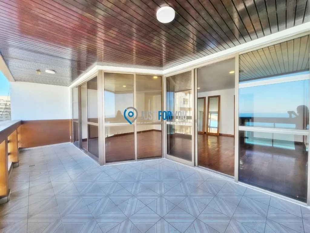 Apartamento de 4 dormitórios com 179 m² e 3 vagas — photo 4