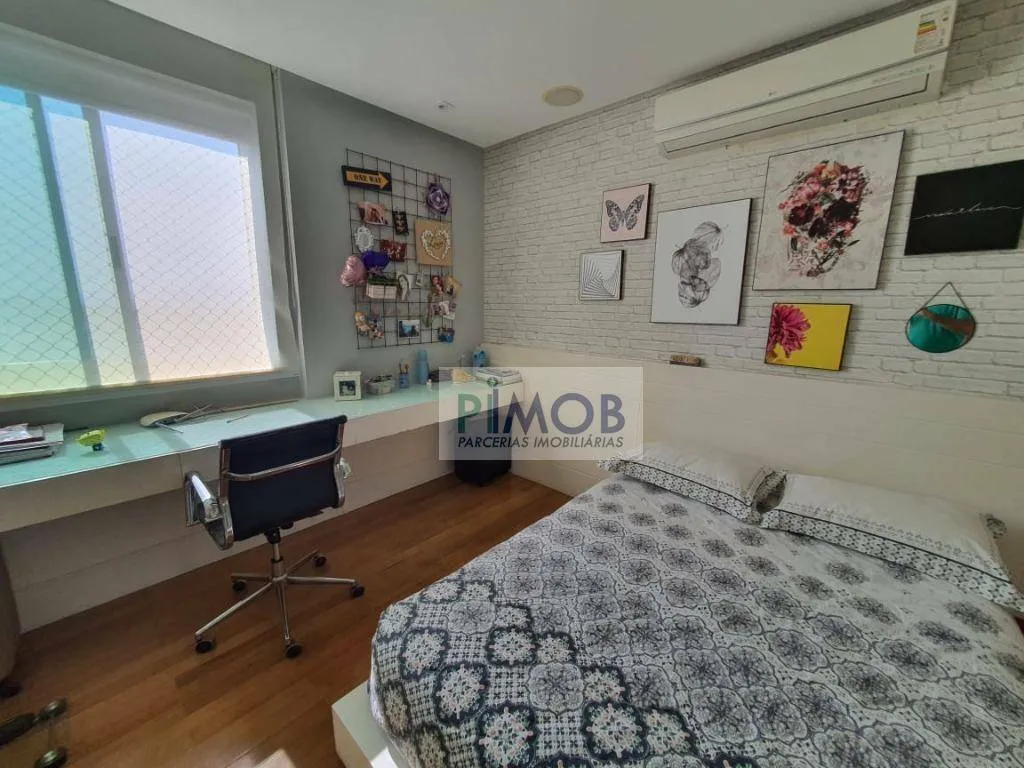 Furnished 260 m² apartment on the 23rd floor with 3 spots — photo 17