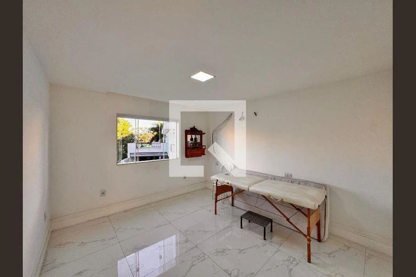 Casa para alugar com 6 quartos e 297 m², cozinha integrada — photo 47