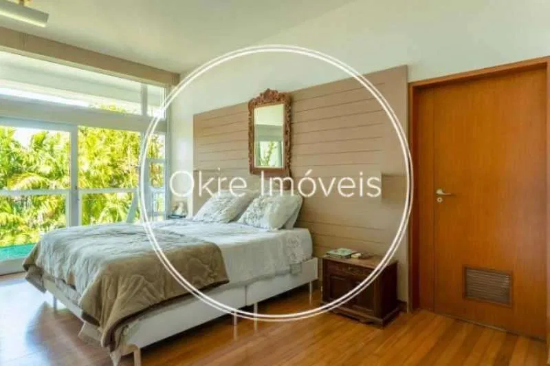Furnished 644 m² house with 4 bedrooms and 7 bathrooms — photo 9