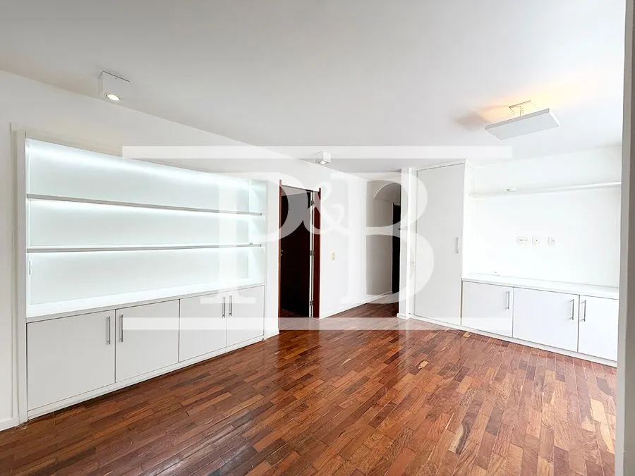 4-bedroom apartment with a walk-in closet in Rio de Janeiro — photo 23