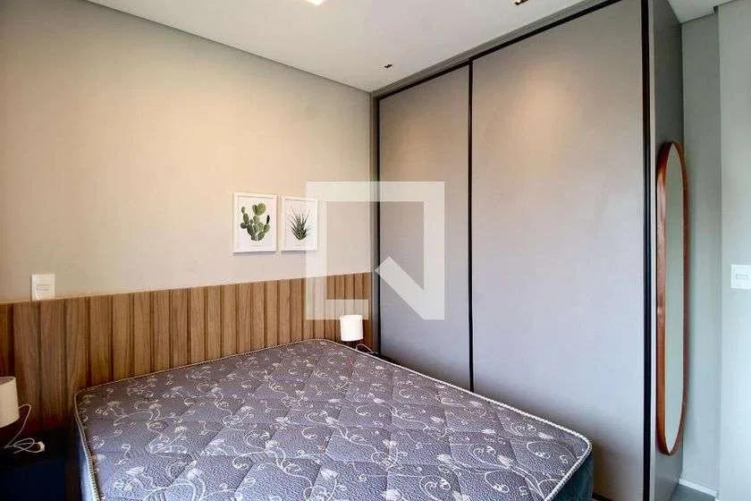 Apartamento amueblado de 1 dormitorio con cocina abierta — photo 9