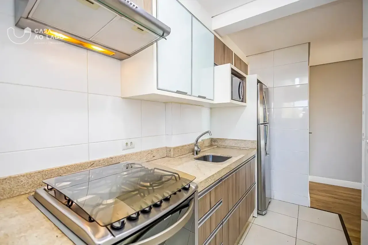 2-bedroom apartment with an en-suite and parking space — photo 4