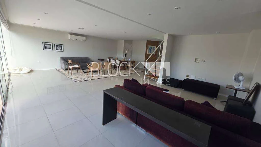 Furnished 400 m² apartment with 3 en-suite suites — photo 8