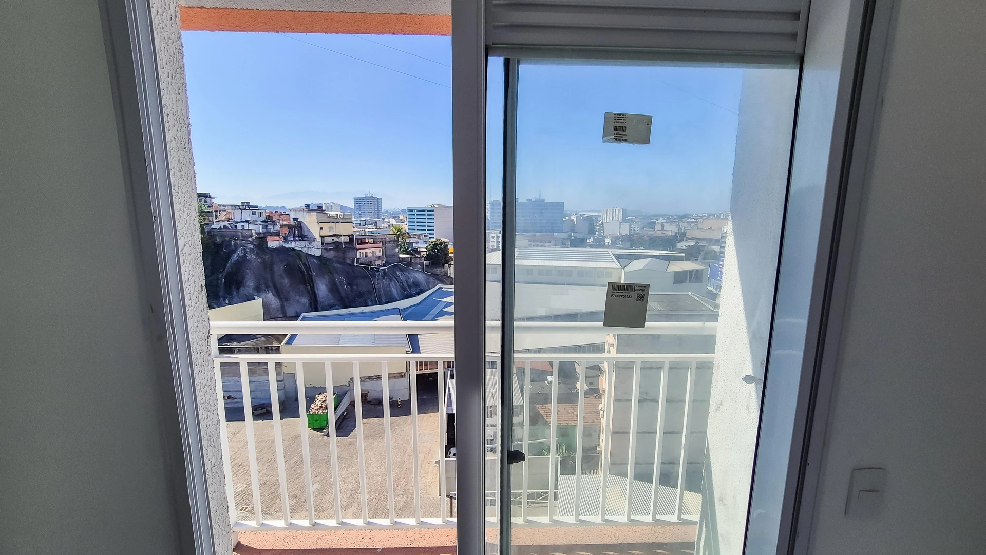 2-bedroom apartment with balcony and private garden
