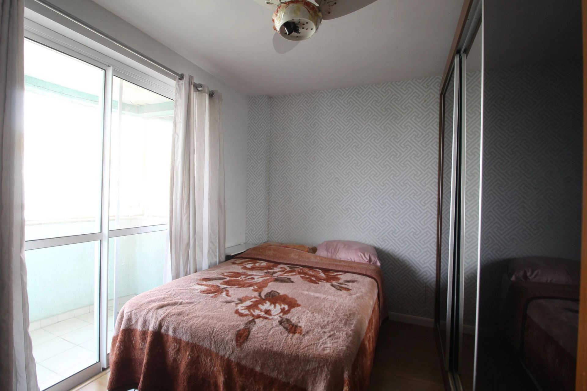 Furnished apartment, 80 m², with a washing machine — photo 26