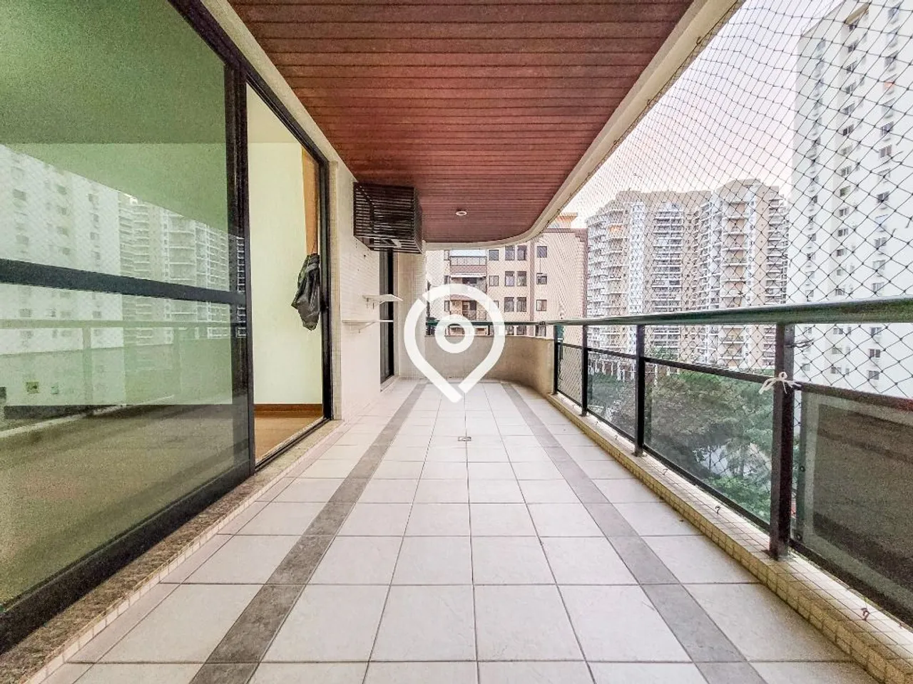 4-bedroom apartment with a balcony and 149 m² — photo 8