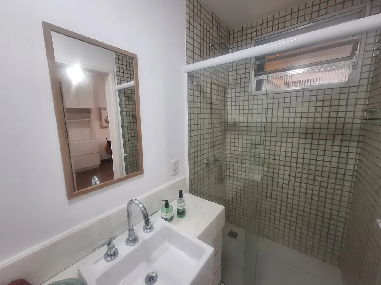Furnished studio with 25 m², 1 bedroom and 1 bathroom — photo 4
