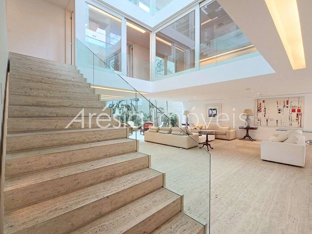 House with 3 en-suite bedrooms and 8 bathrooms 1100 m² — photo 20